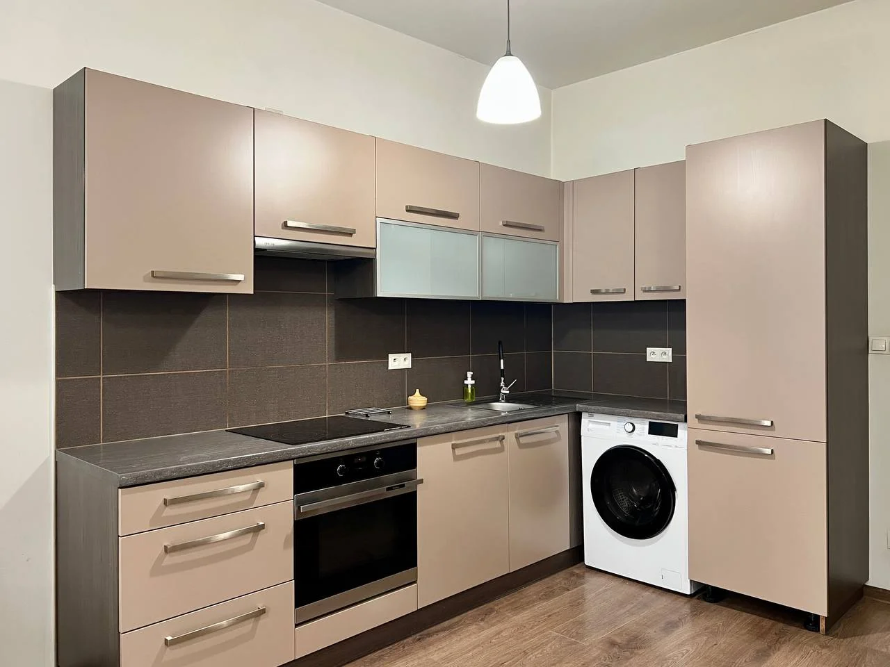 Plac Bema | 52 m² | 2 pokoje+salon | kamienica
